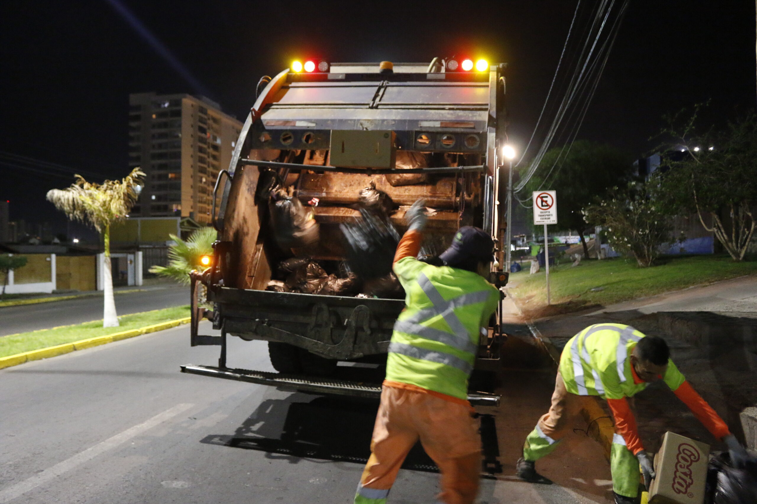 Desde hoy rigen cambios en servicio de recolección de basura domiciliaria en la comuna de Iquique