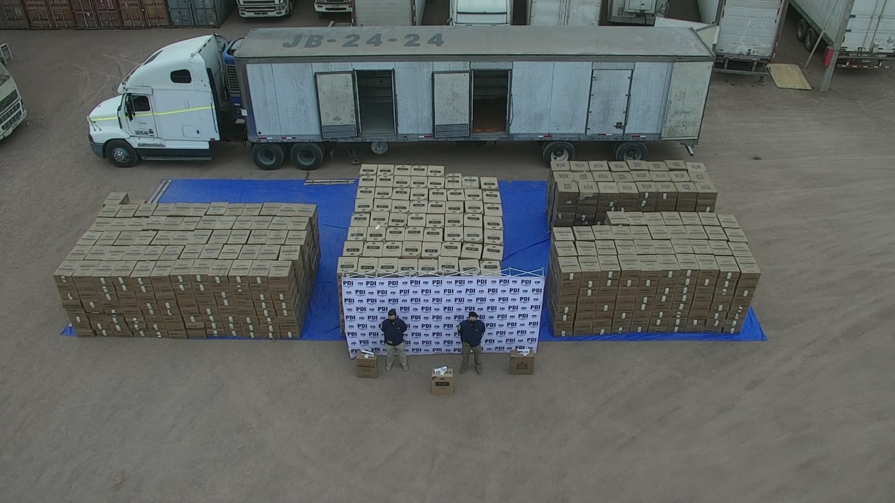 PDI incautó millonario contrabando de cigarrillos; los dos imputados en el caso quedaron en libertad