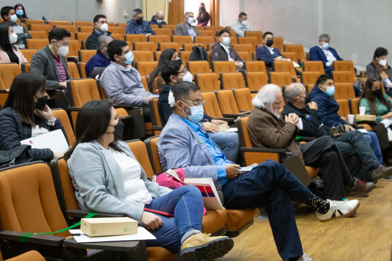 Tarapacá: Analizan precariedades laborales en seminario sobre salud y calidad de vida￼