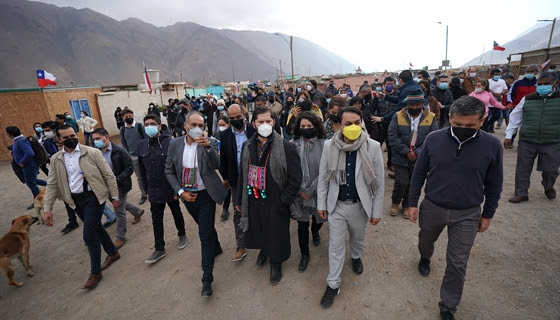 Presidente Boric entregó hoy tres inmuebles fiscales a la Municipalidad de Camarones