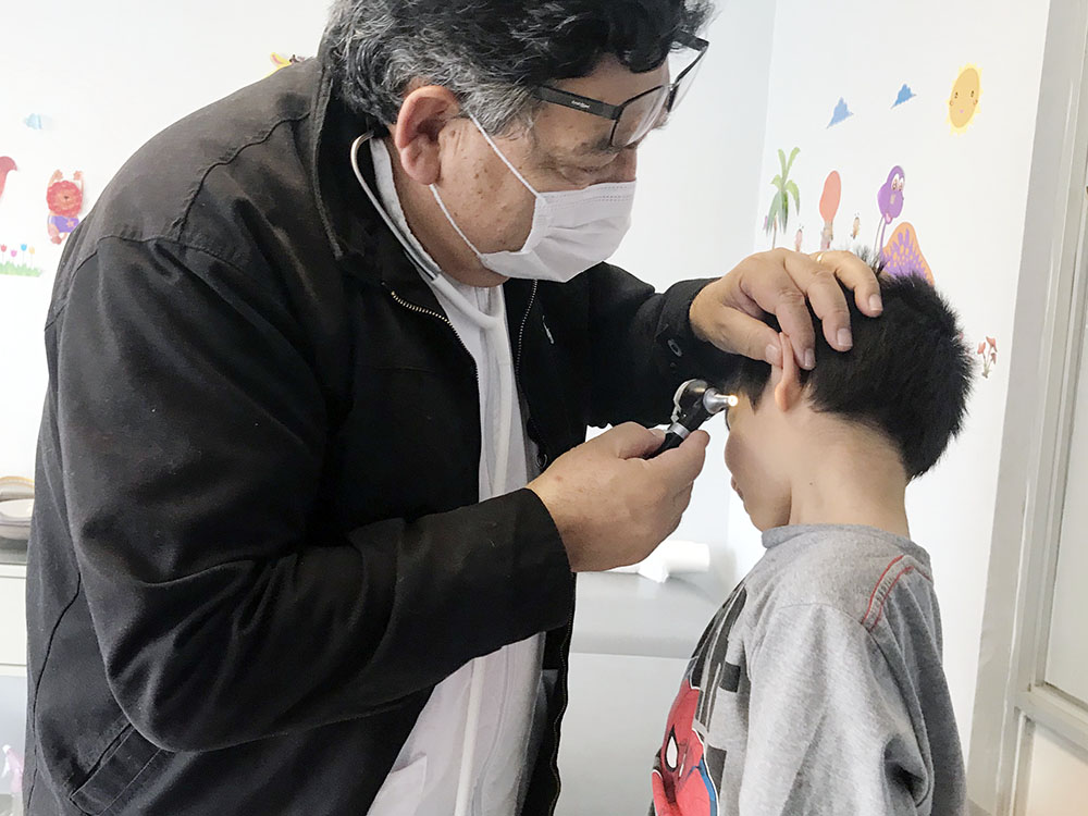 Pediatra del Hospital de Arica realizó recomendaciones de cuidado para niñas y niños durante el invierno￼