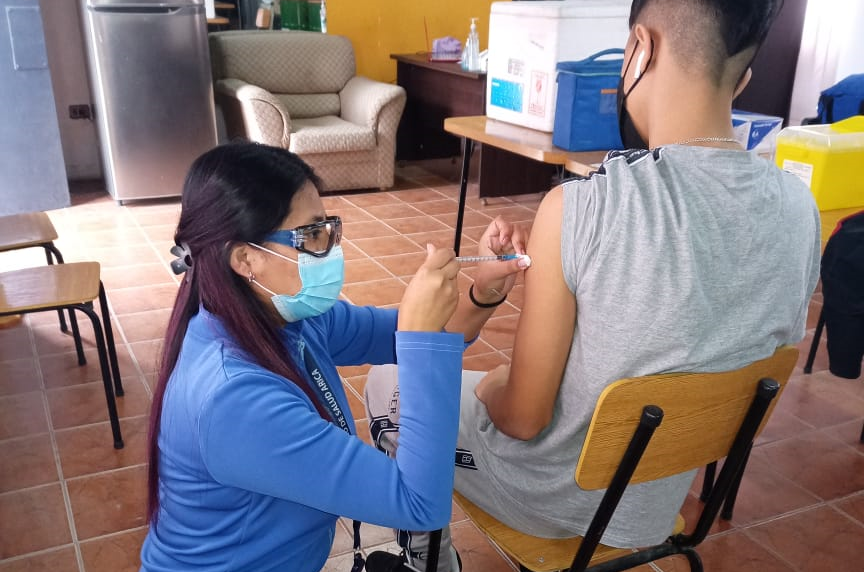 Servicio de Salud Arica estará vacunando contra covid e influenza en los barrios durante las vacaciones de invierno￼