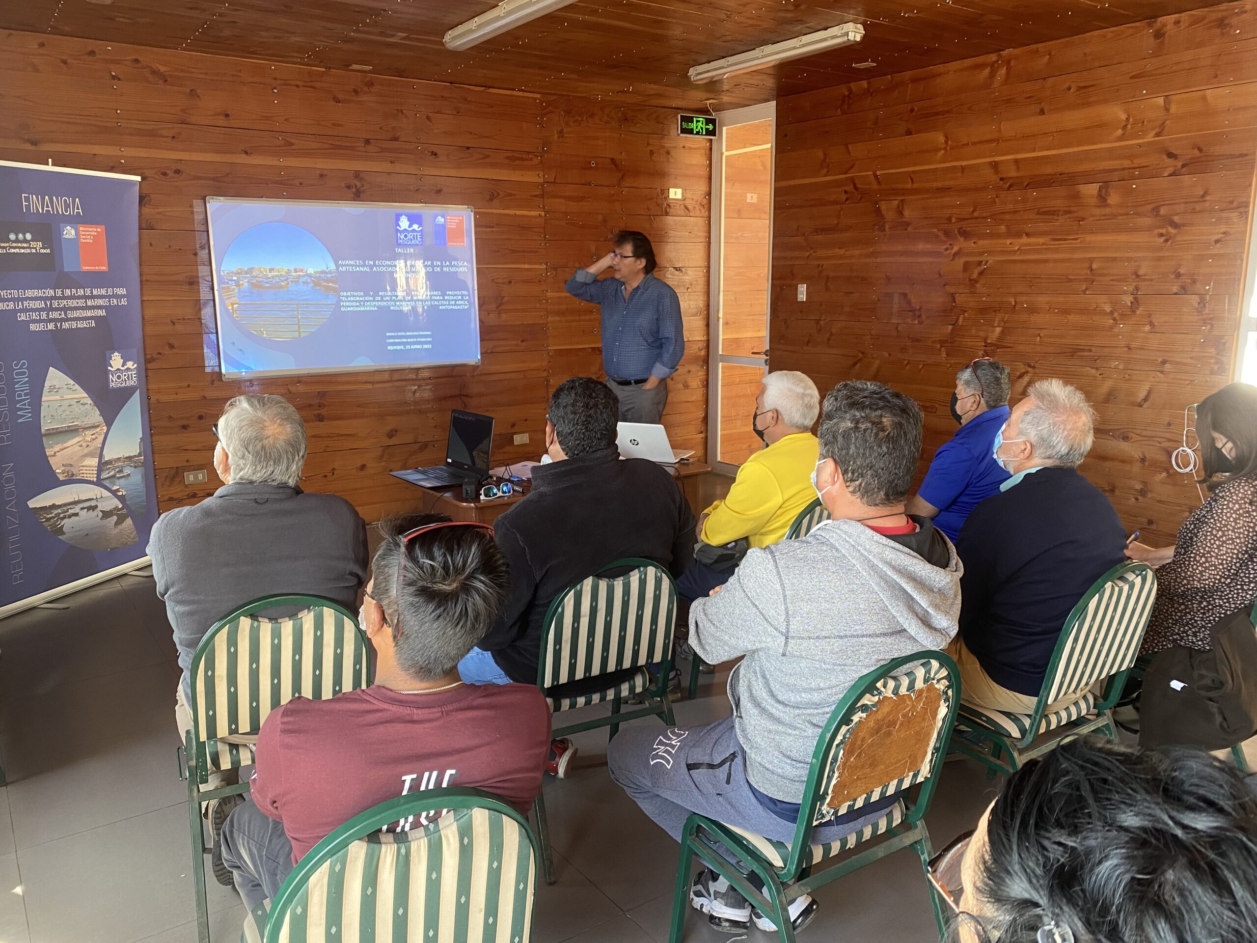 Pescadores de caleta Riquelme participan en taller sobre reutilización y valor agregado para desechos marinos￼