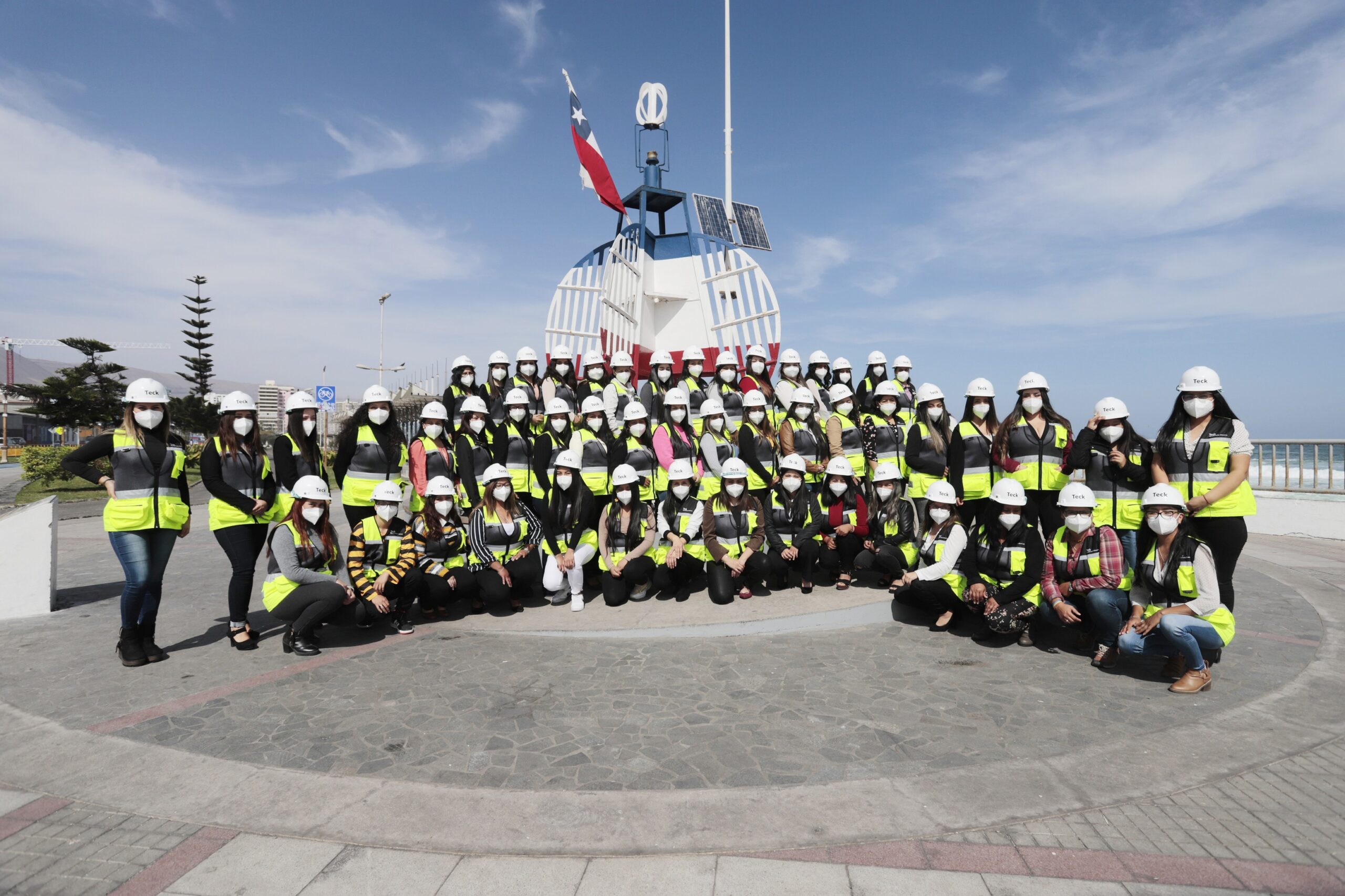 Teck Quebrada Blanca recibe a 55 mujeres tarapaqueñas para Programa de Entrenamiento Operadoras y Mantenedoras