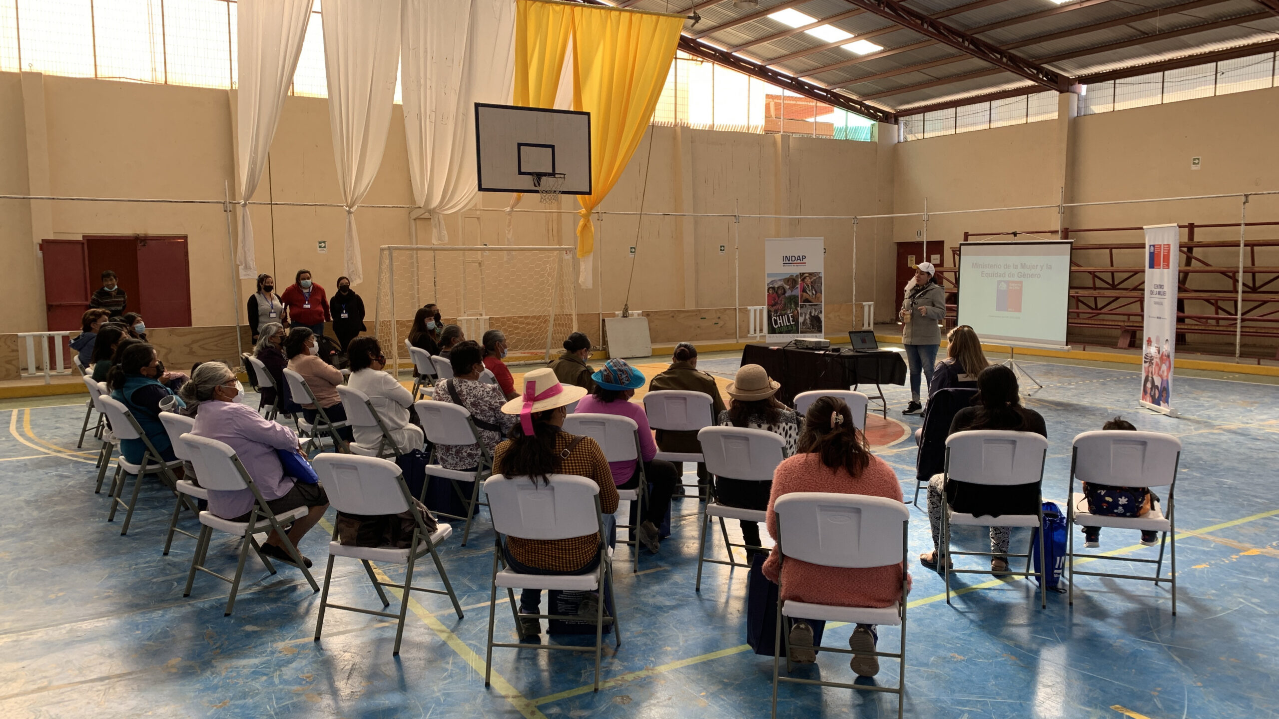 Huara sede de la tercera fecha de Mesa de la Mujer Rural 2022￼