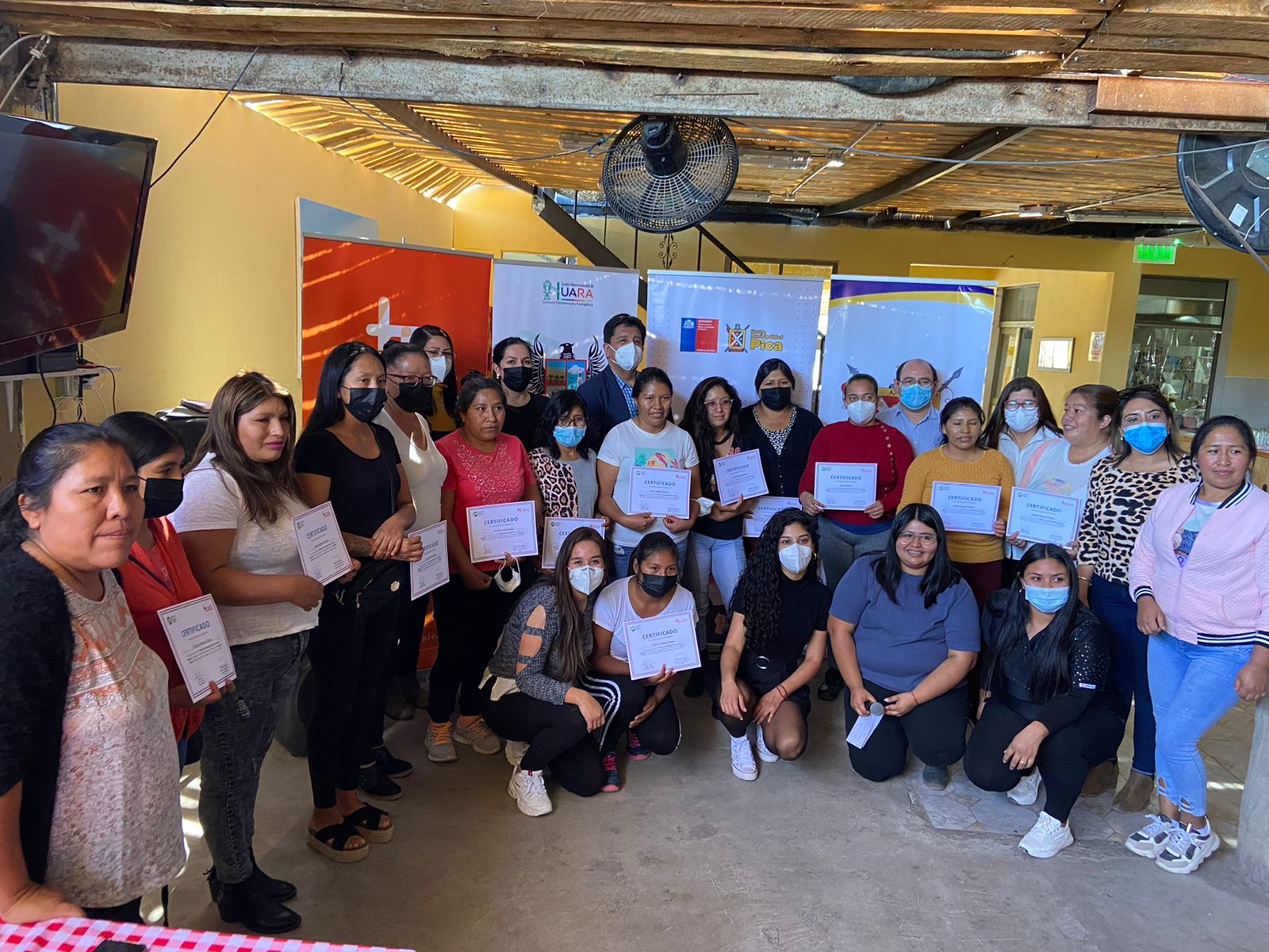 Más de 25 mujeres de Pica y Huara recibieron herramientas  para emprender e impulsar su autonomía económica