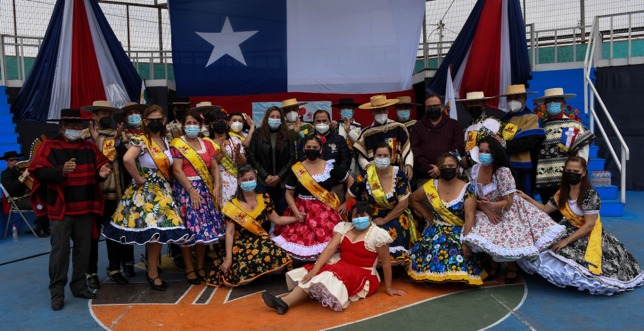 Comenzó Campeonato Nacional de Cueca “Súper Senior” Alto Hospicio 2022￼