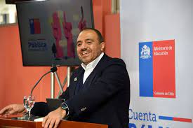 Ministro de Educación: «La deuda histórica de los profesores será pagada en este gobierno»