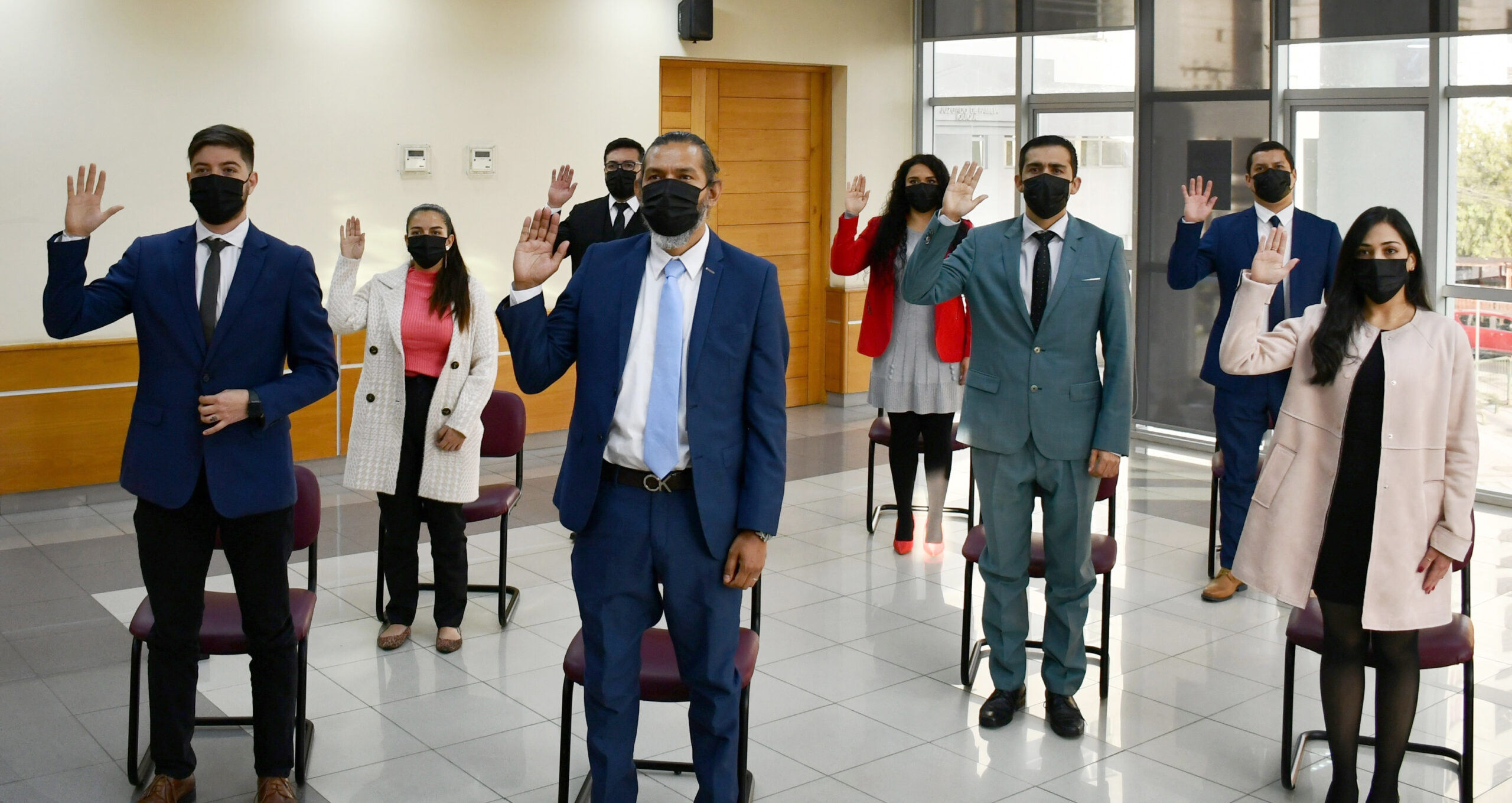 Ocho egresadas (os) juraron desde la Corte de Apelaciones de Iquique