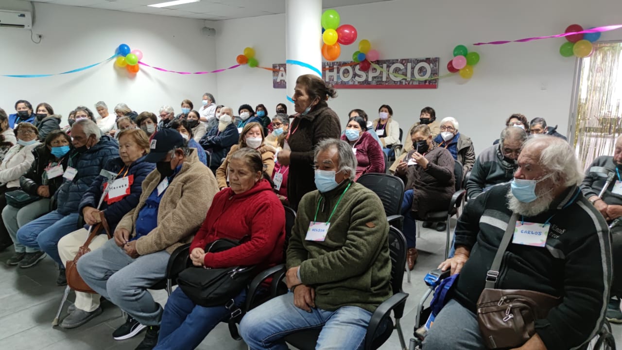 Municipalidad de Alto Hospicio reactiva actividades presenciales del Programa Vínculos ￼