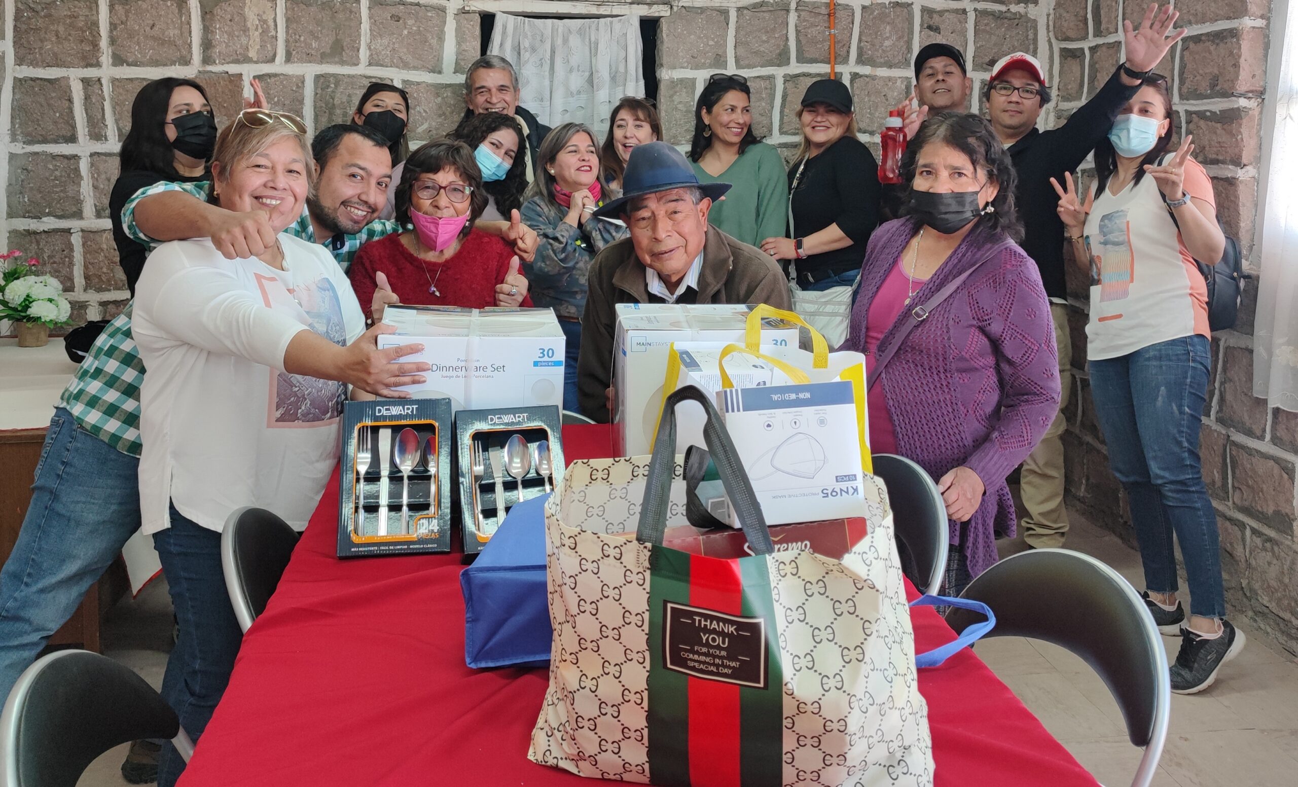 Actividad solidaria de funcionarios del Ministerio del Interior￼