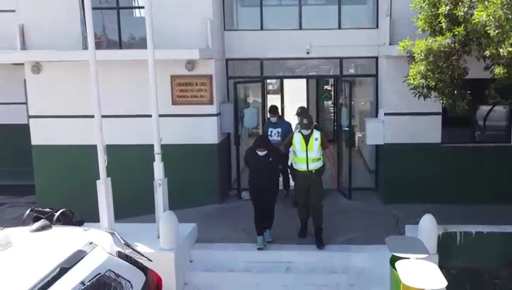 Rápido actuar de Carabineros permite recuperar camionetas robadas