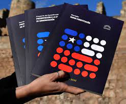 Cadem: Respaldo al Apruebo cae al 38% y brecha con el Rechazo alcanza los 10 puntos