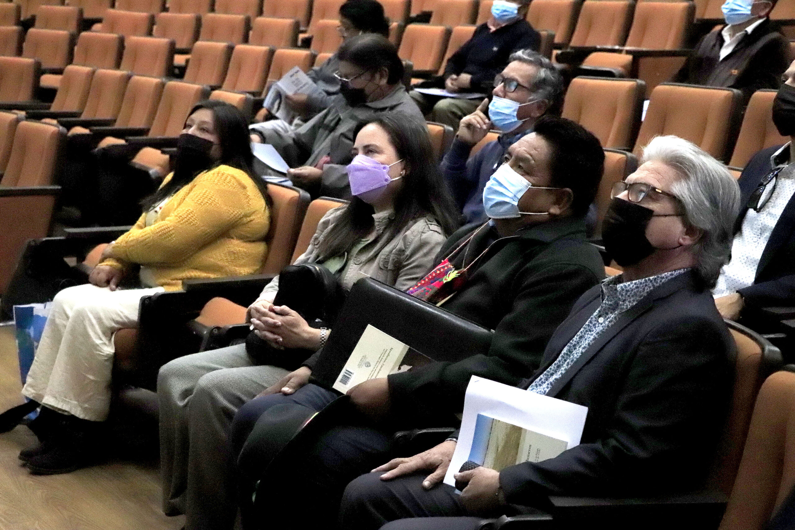 Comunidades indígenas debaten sobre cuidado de la Pachamama
