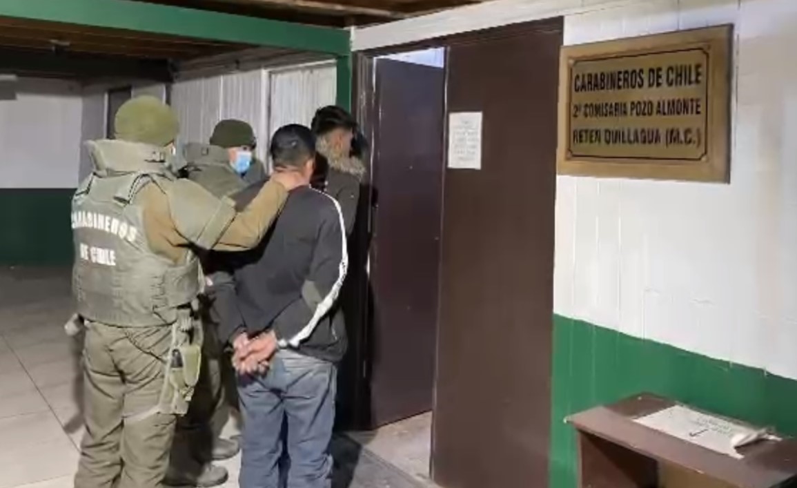 Carabineros de Quillagua detiene a dos extranjeros con 16 kilos de drogas