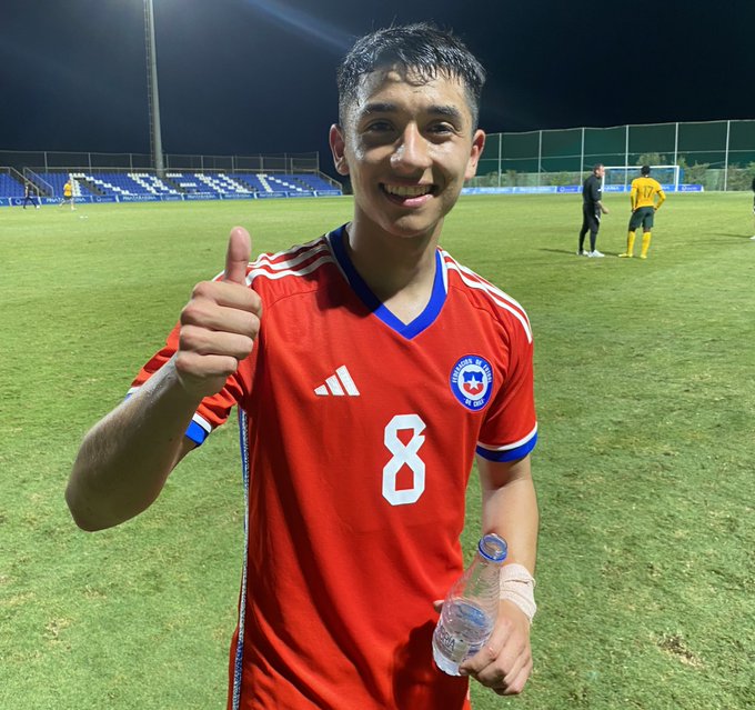 Sub 20 dio vuelta la página y venció con claridad a Australia