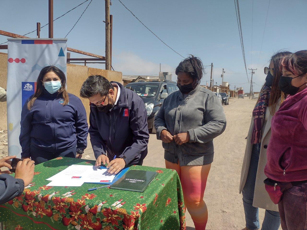 Firman convenios para mejorar habitabilidad primaria y realizar diagnósticos en nuevos campamentos del catastro Minvu