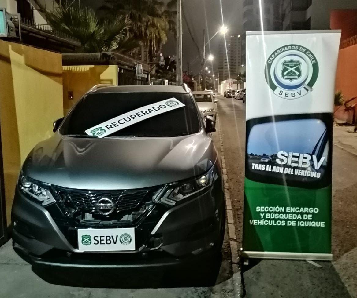 Carabineros detuvo en Iquique a cuarteto con 45 reiteraciones delictuales en auto robado en San José de Maipo