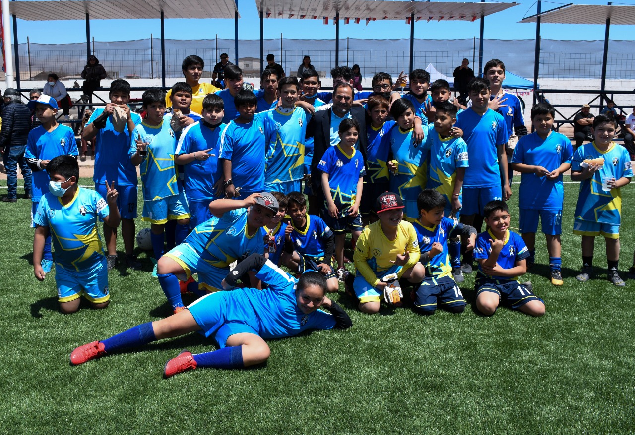 Inauguran cancha La Quebradilla de la Asociación de Fútbol Infantil – Juvenil de Alto Hospicio￼