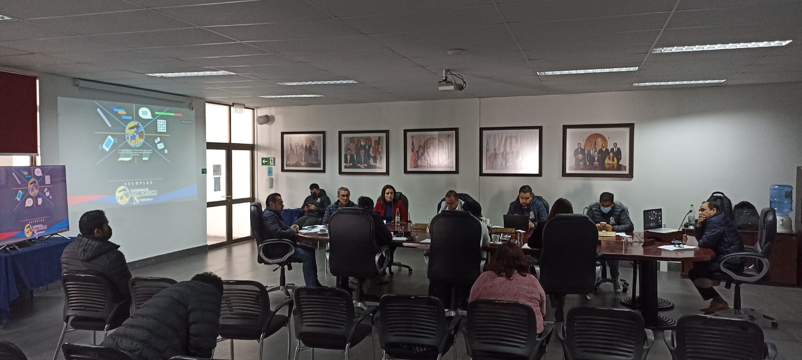 Realizarán mantenimiento y reparación de tres calles y dos pasajes de la comuna Alto Hospicio