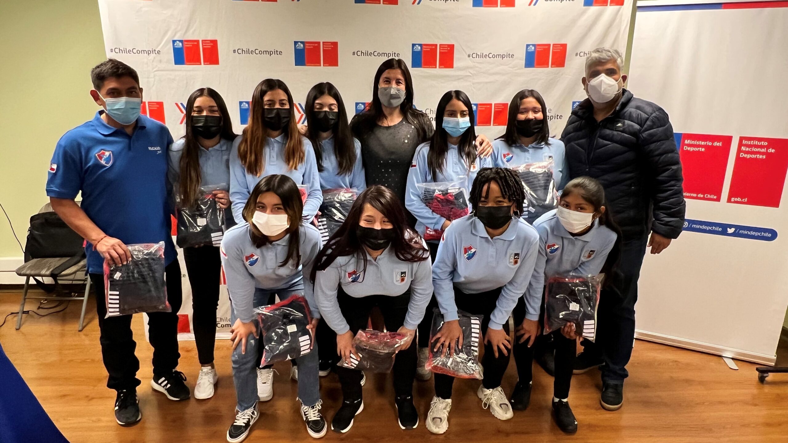 Futsal Damas Sub14 de Iquique viajó a Nacional Escolar en Atacama￼