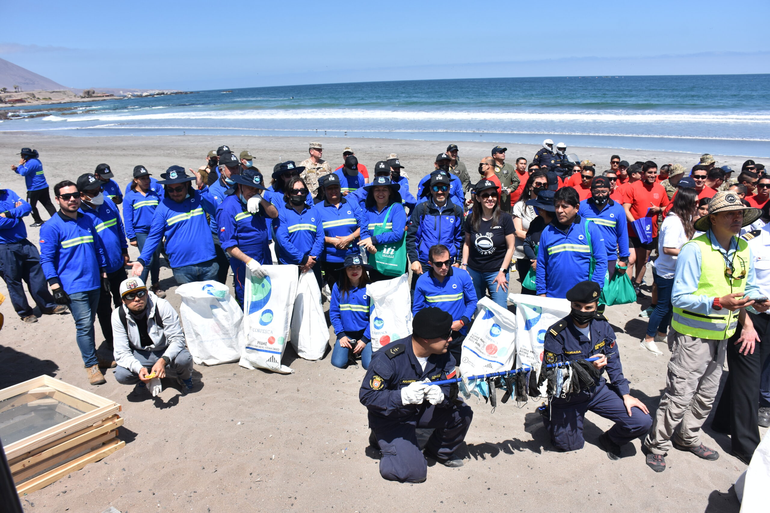 Operativo de limpieza en Playa Huayquique permitió el retiro de más de 500 kilos de basura￼