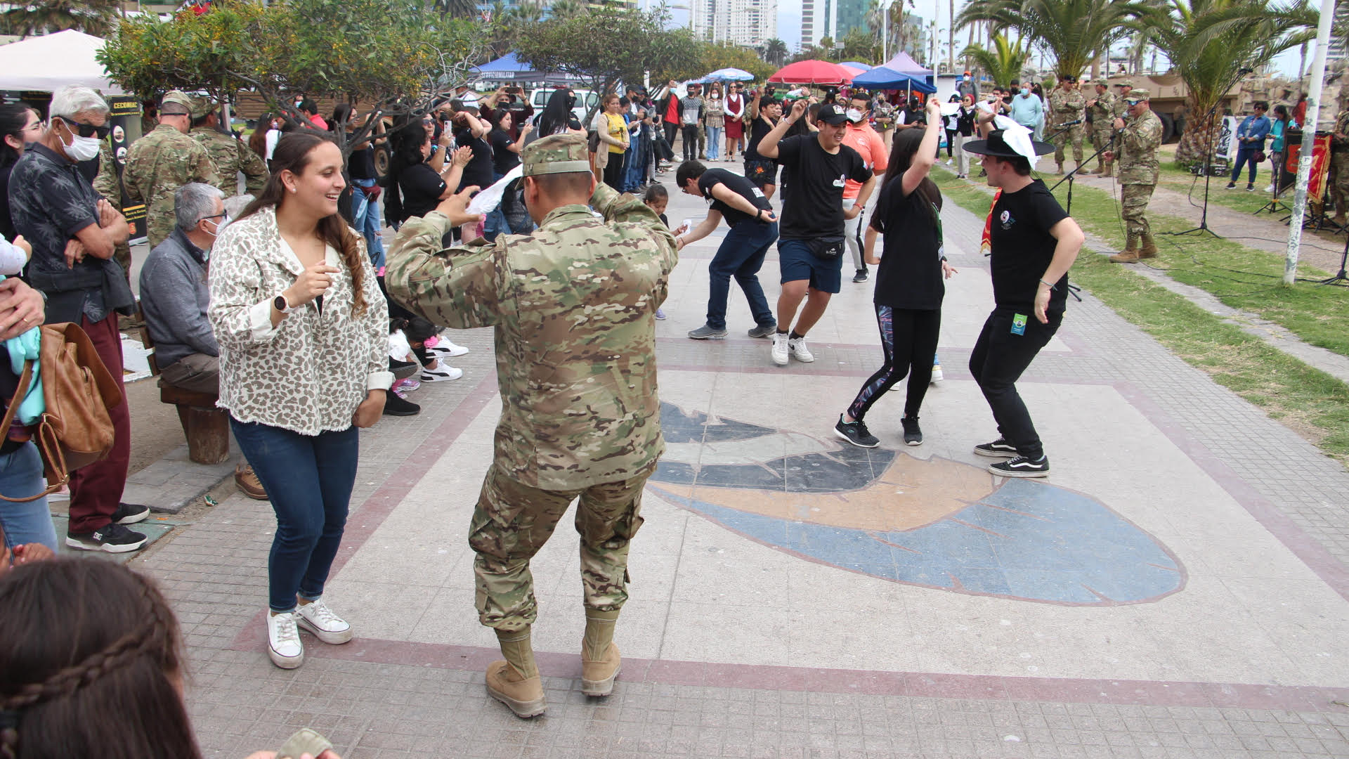 Mes del Ejército 2022: Expo Cavancha congregó a la familia iquiqueña