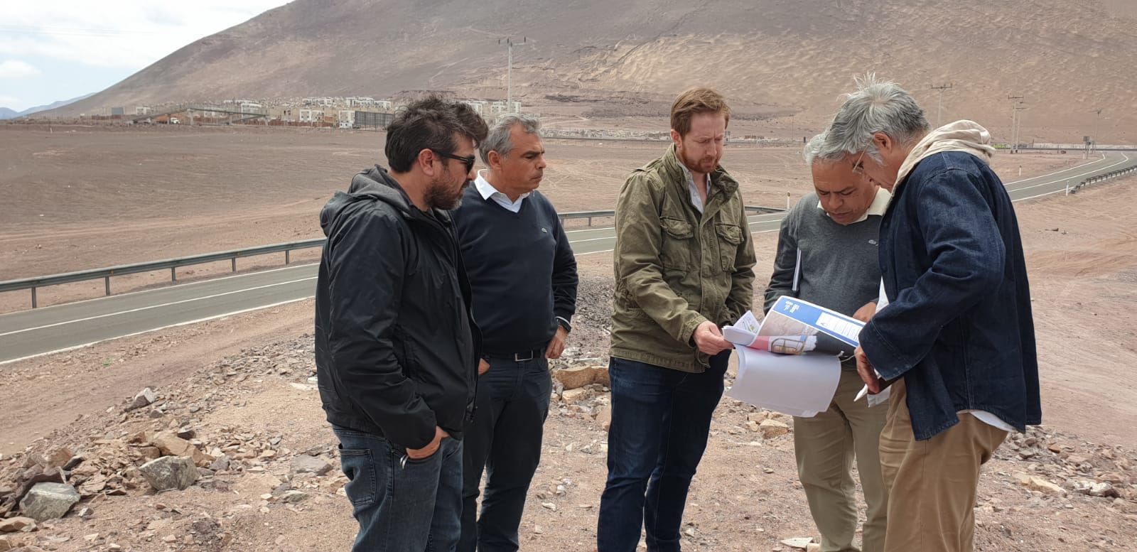 Arquitecto Alejandro Aravena visita Iquique para colaborar en materia de vivienda social￼