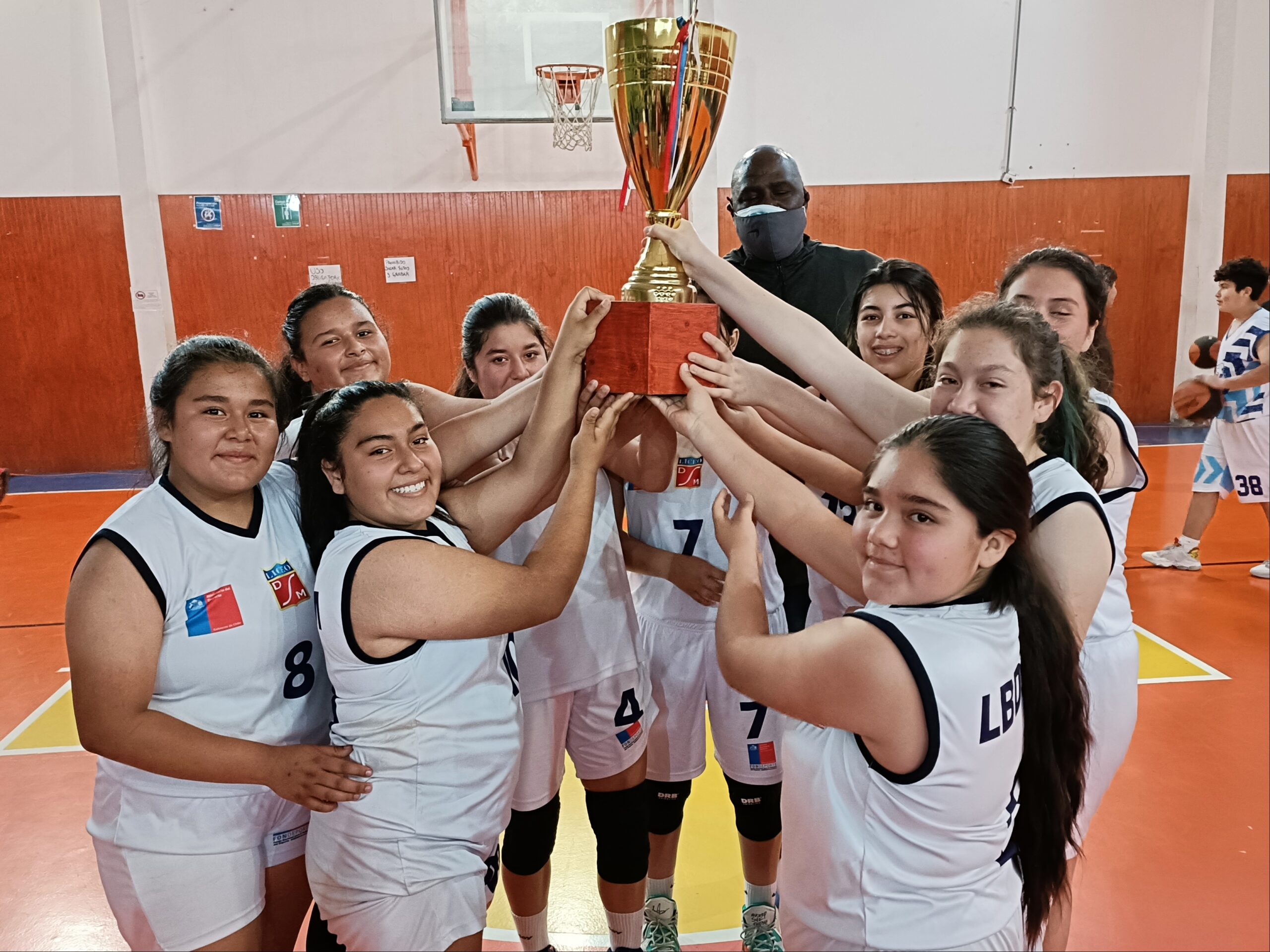 Liceo Domingo Santa María campeón regional del básquetbol damas de los #JDE2022￼