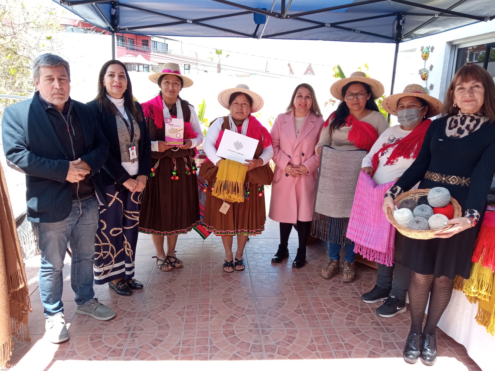 Cuatro talentosas mujeres indígenas expondrán en  feria de emprendedoras en la ciudad de Santiago
