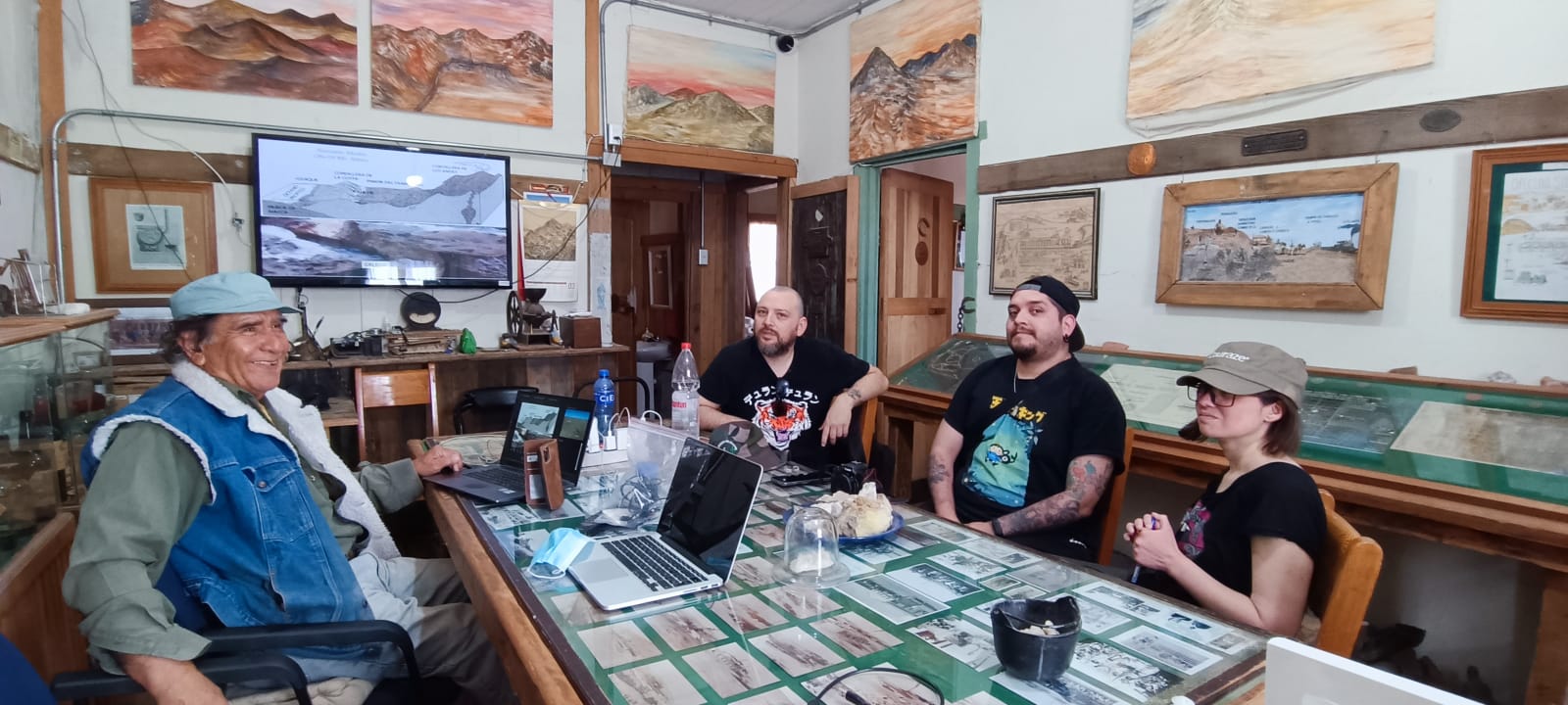 Cineasta prepara película animada que gira en torno a la vida en la pampa salitrera