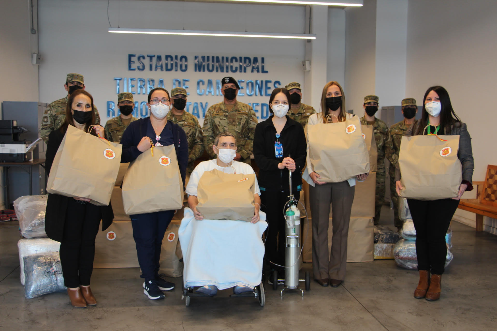Efectivos del Ejército realizaron aporte solidario a pacientes del Hospital de Iquique
