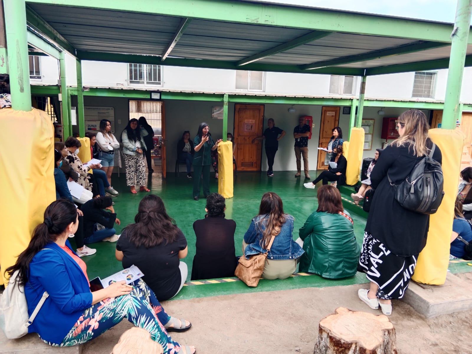 Equipos de JUNJI participan en pasantía nacional en Iquique