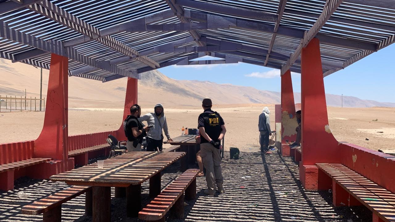PDI realizó fiscalizaciones de extranjeros en caleta Los Verdes y Playa Lobito