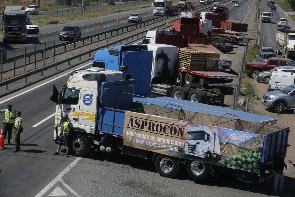 Confederación de Transportistas Fuerza del Norte da cuenta de su petitorio