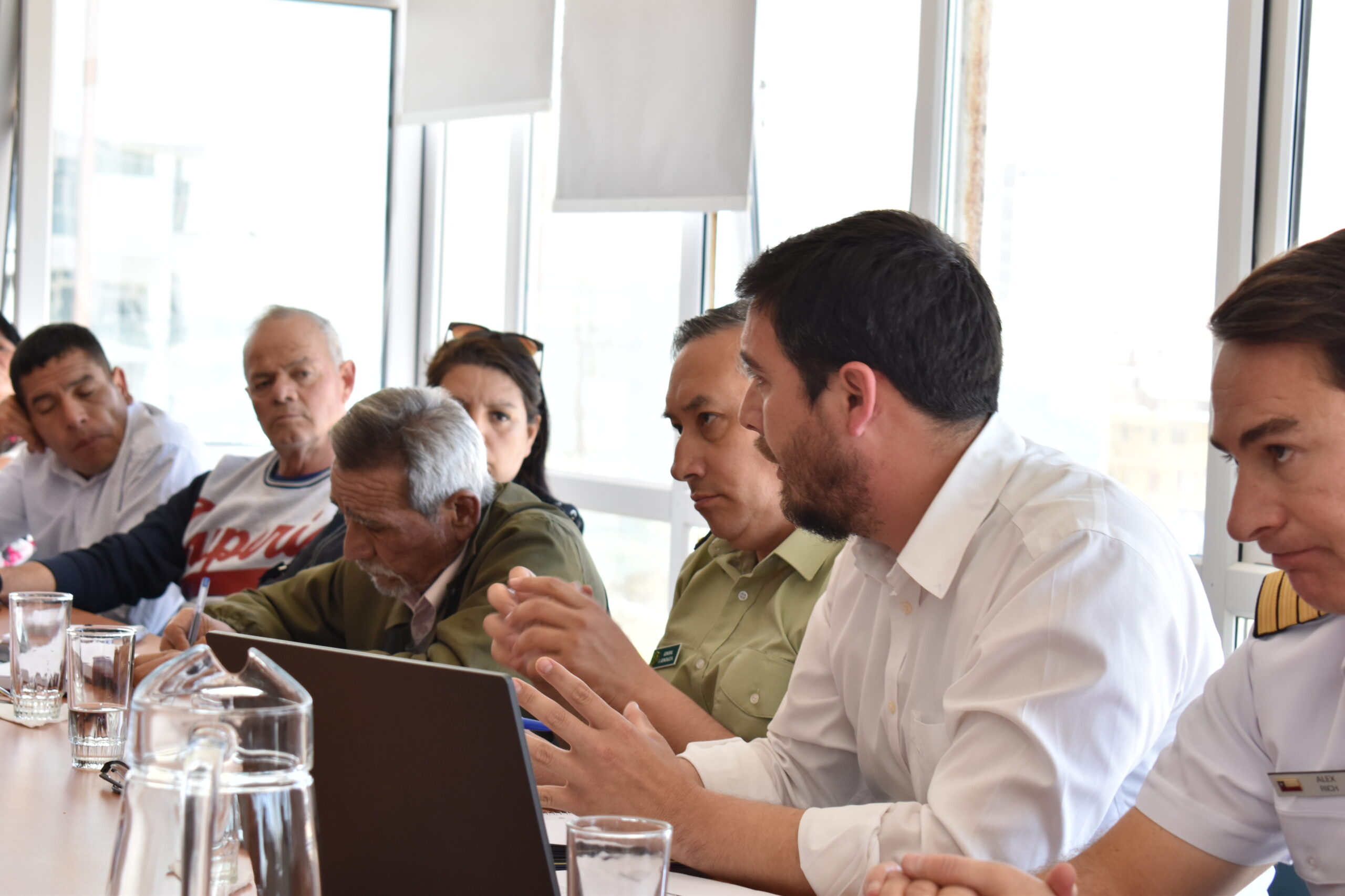 Delegado Presidencial estableció acuerdos con dirigentes de las caletas del borde costero sur de Iquique