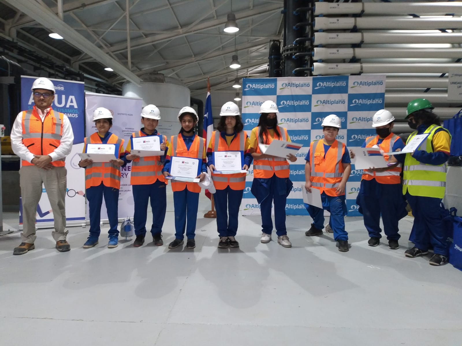 Estudiantes del Colegio «Eduardo Llanos» son reconocidos como Brigada del Cuidado del Agua