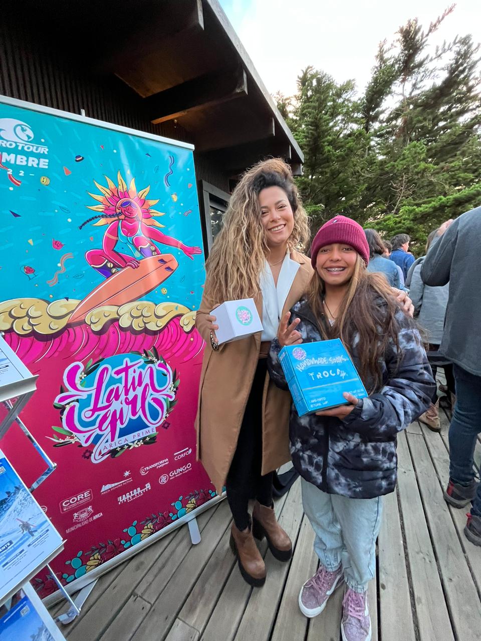 Promocionaron el «Latin Girl» en premiación del surf en Pichilemu