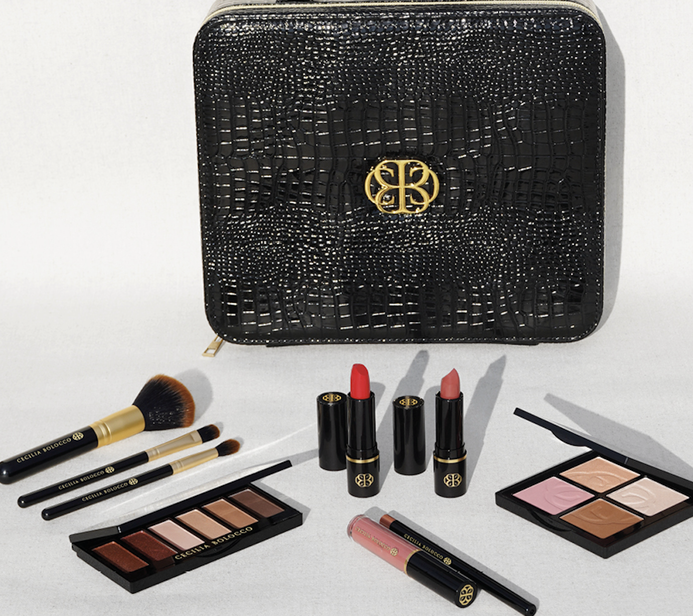 Cecilia Bolocco presenta su primera línea de maquillaje con Falabella Retail