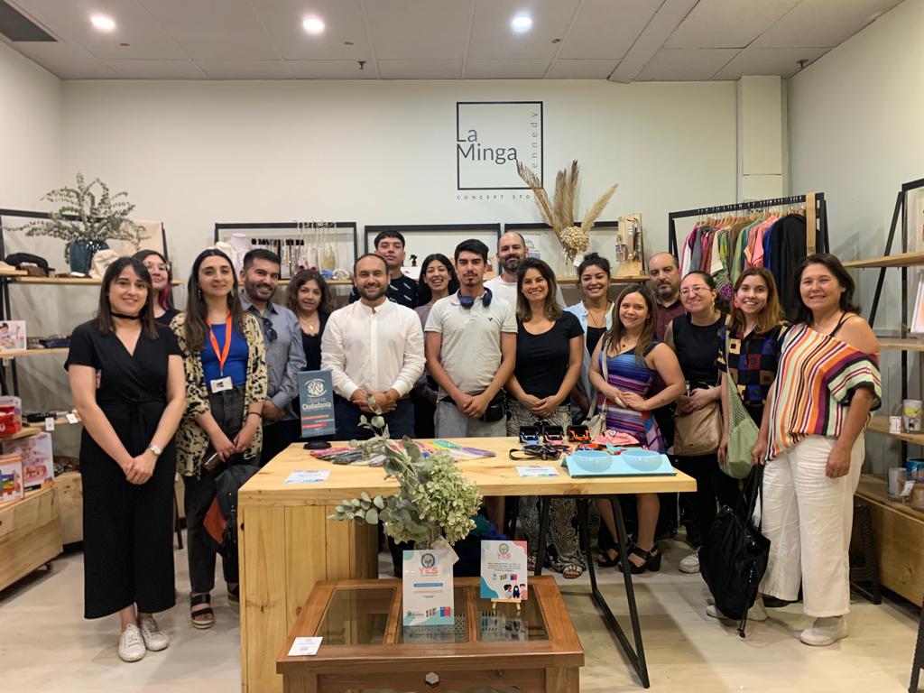 Desde basura hasta muebles ecológicos: las historias de emprendimiento de jóvenes en conflicto con la ley