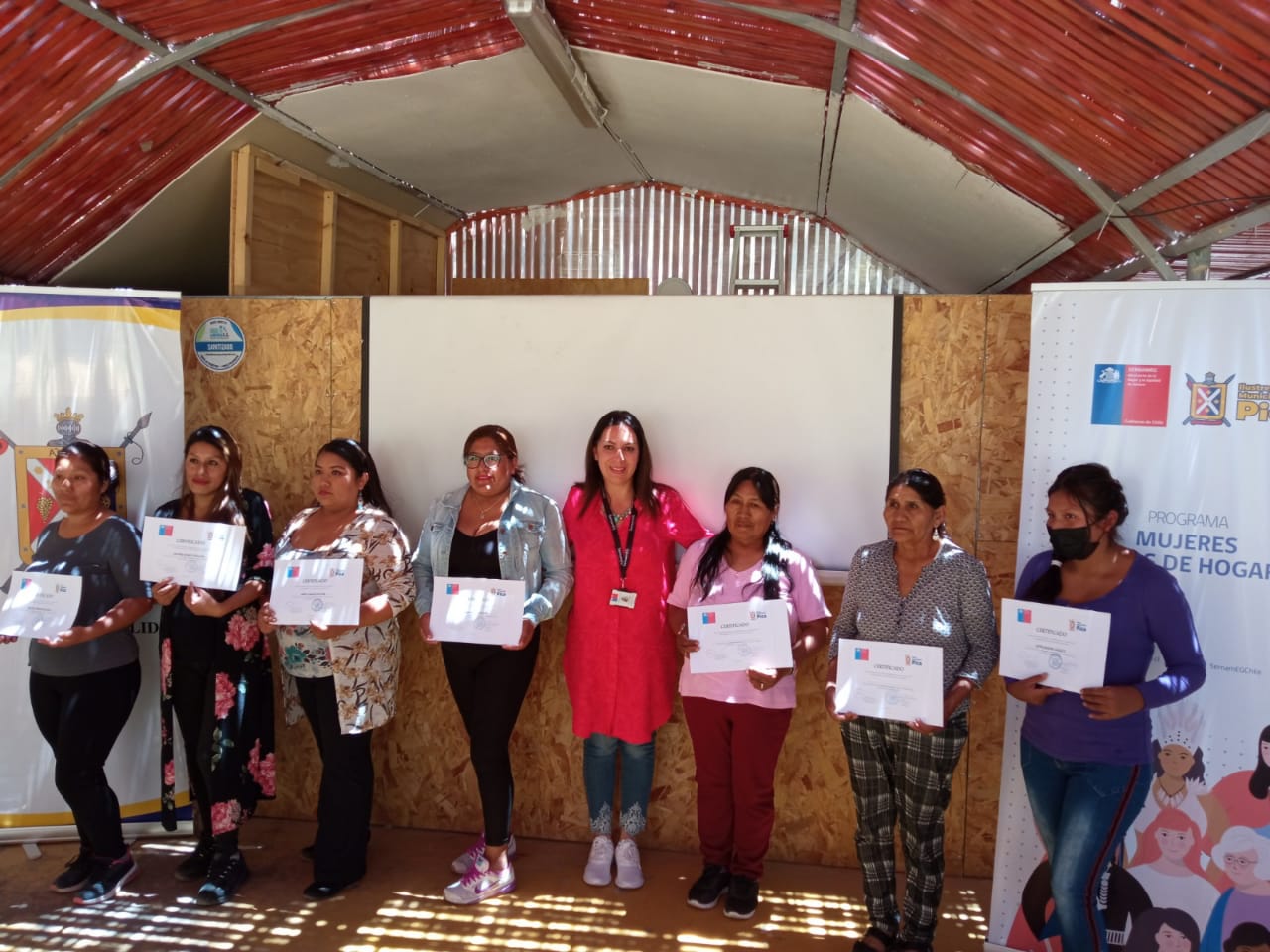 Analizaron sus trayectorias en los Programas Mujeres Jefas de Hogar en Pica y Pozo Almonte