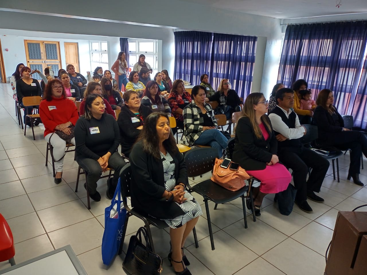 Programa “Mujeres jefas de hogar” reúne a 25 participantes de Taltal