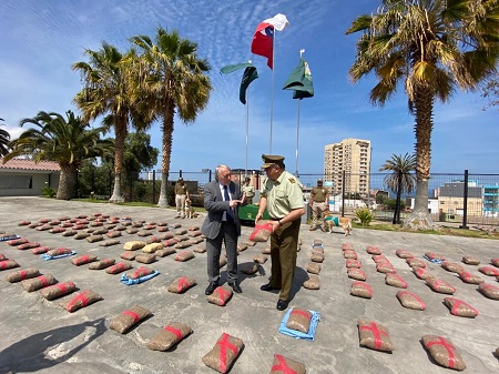 Calama: Fiscalía formaliza a 13 sujetos con funciones de «burreros» por tráfico cercano a 300 kilos de marihuana y quedan en prisión preventiva