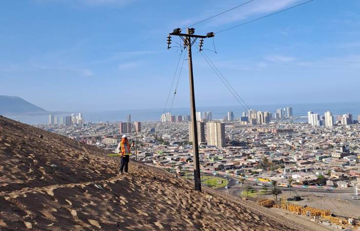 Ladrones robaron líneas eléctricas y provocaron interrupción de energía en sector norte de Iquique