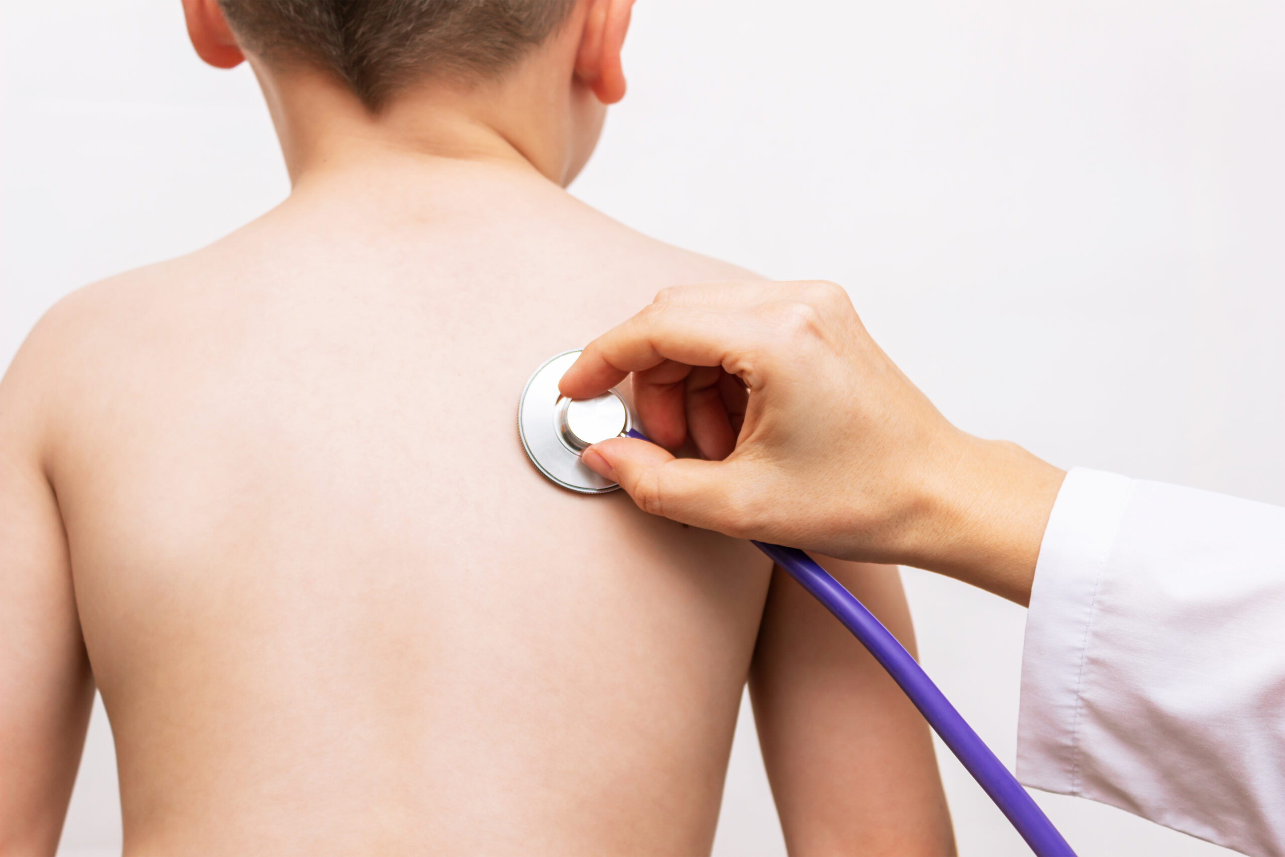 Clínica Tarapacá: La Tripledemia ha generado un aumento de un 77% en consultas pediátricas