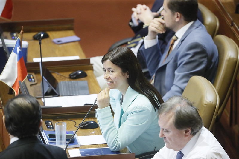 Buscan incluir la fibromialgia en el GES y dos tipos de cánceres en exámenes de medicina preventiva