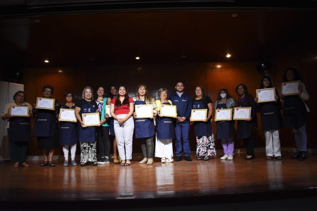 120 emprendedores de Tarapacá culminaron su proceso en programa Yo emprendo Semilla FNDR de FOSIS