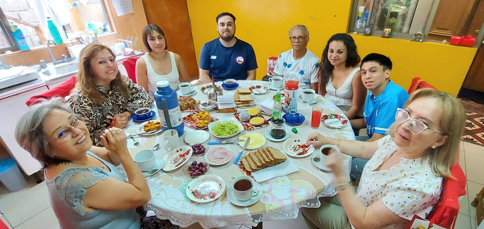 Fiesta de los abrazos, por Sonia Pereira Torrico