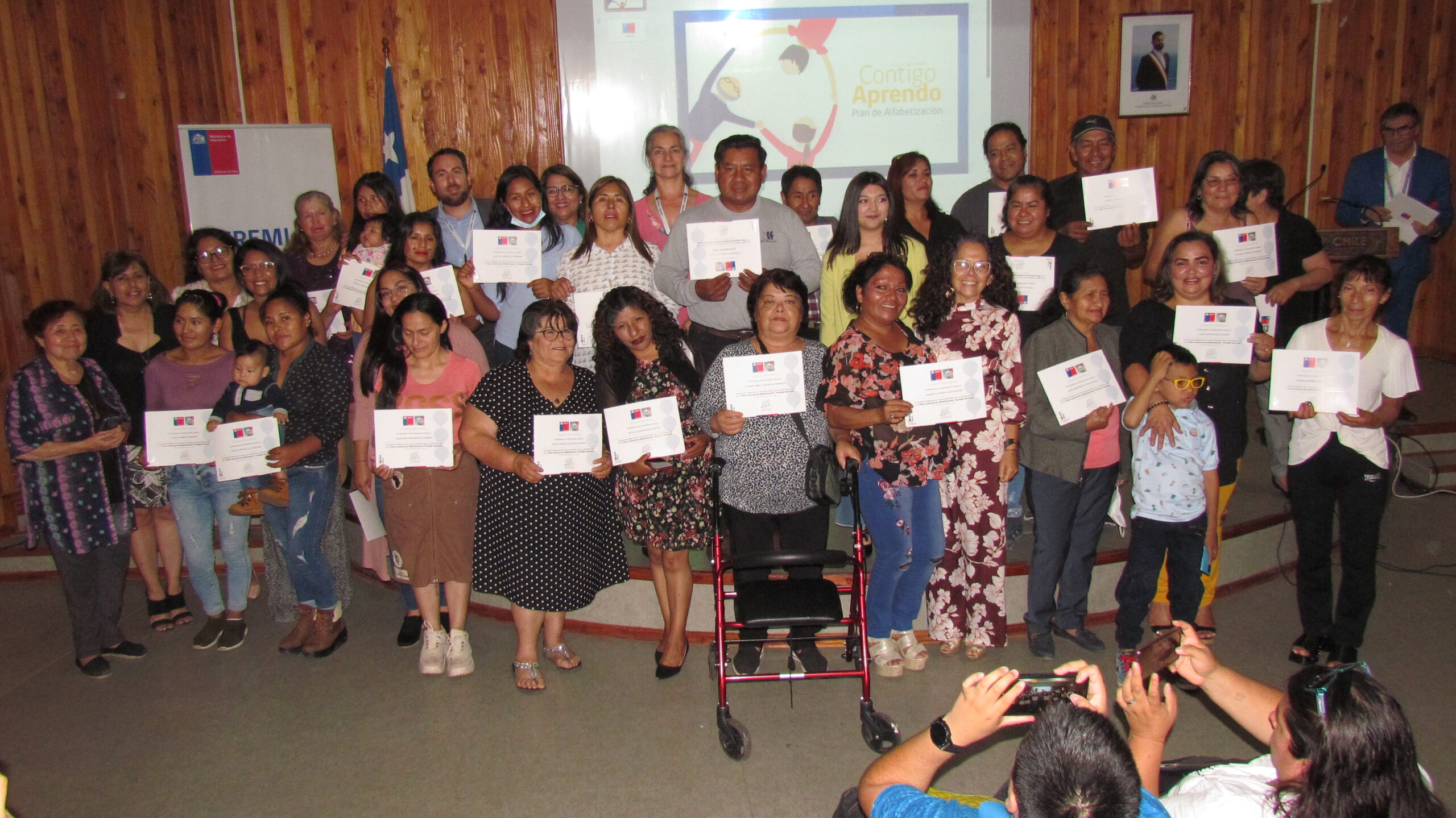 37 estudiantes de Iquique y El Tamarugal participaron en programa de Alfabetización “Contigo Aprendo” del Mineduc