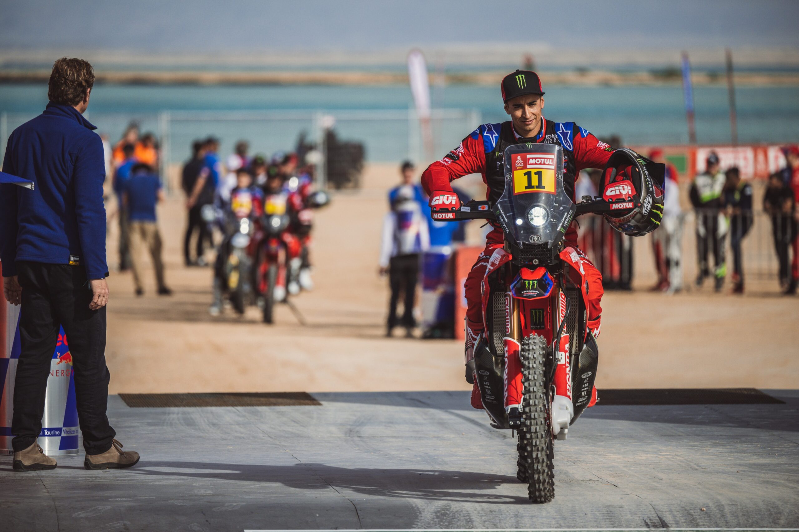 Nacho Cornejo sale de menos a más en el comienzo del Dakar 2023